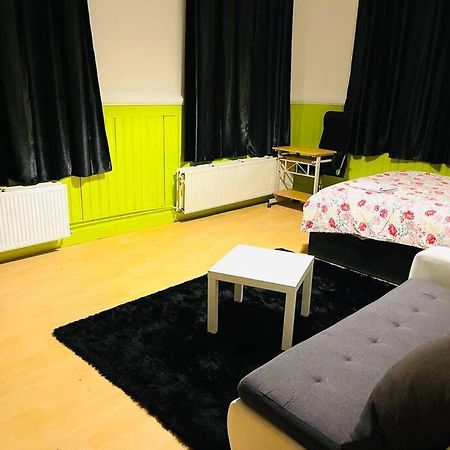 Chambre, Appartement de location courte et longue durée Liège Extérieur photo